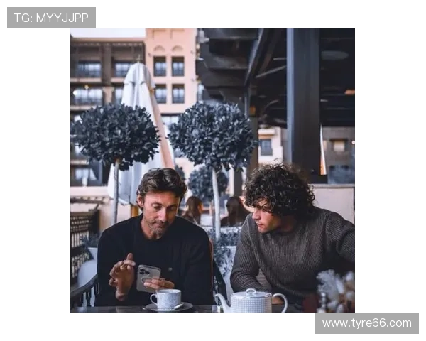 分手三月后费雷罗愈发像怨妇