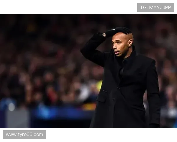 卡拉格质疑亨利理查兹健身排挤行为